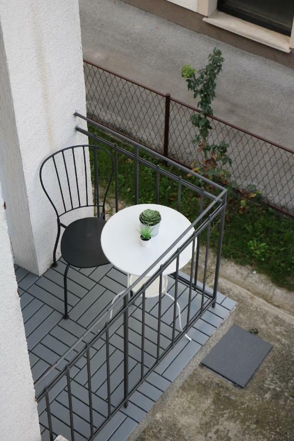 Angie Apartment Zagreb Bagian luar foto
