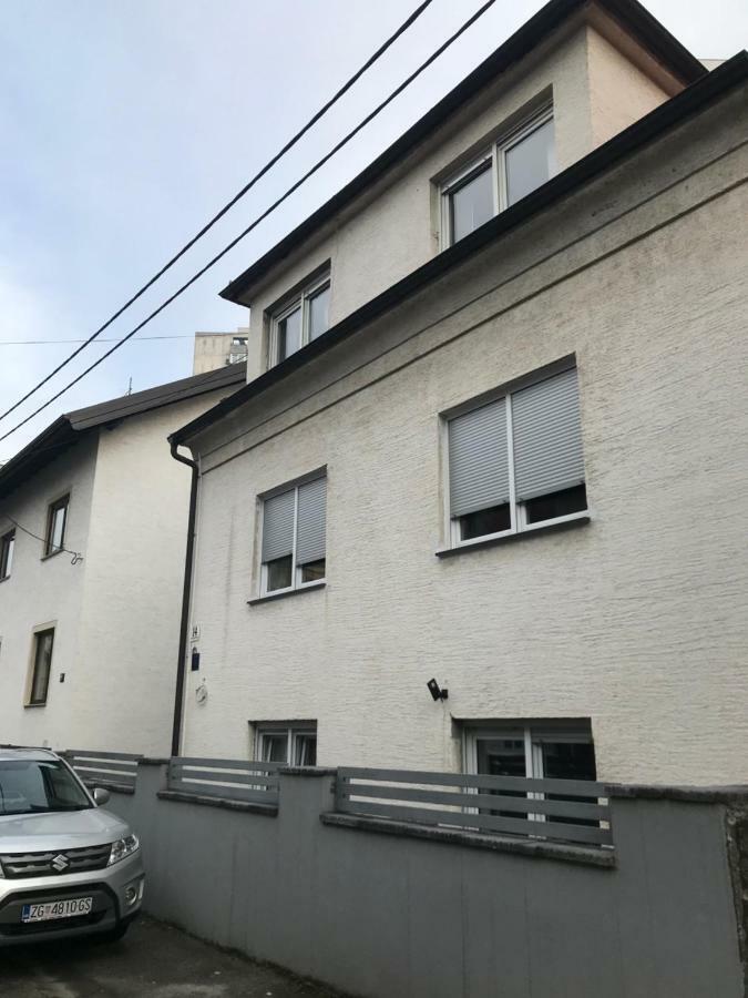 Angie Apartment Zagreb Bagian luar foto
